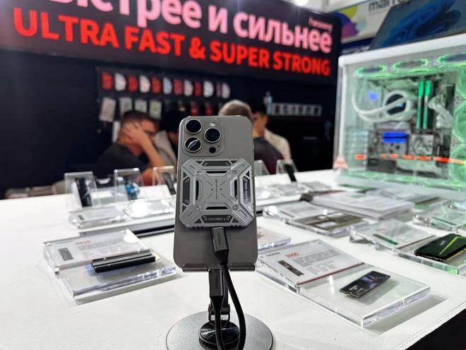Sviaz消费电子盛会中国存储品牌科技出海战略再添里程碑！不朽情缘平台从欧亚腹地辐射全球：领德创科技亮相俄罗斯2025(图1)