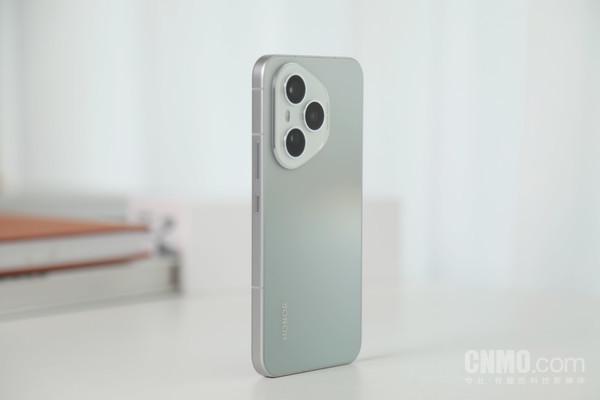 体验：荣耀最强数字系列 真实就是力量不朽情缘电子游戏荣耀400 Pro(图4)